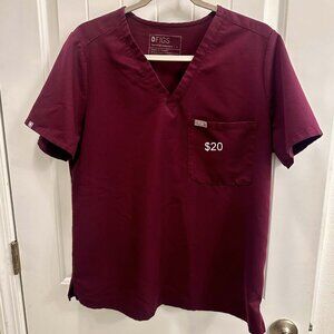 Figs Catarina One Pocket Scrub Top Plum size L